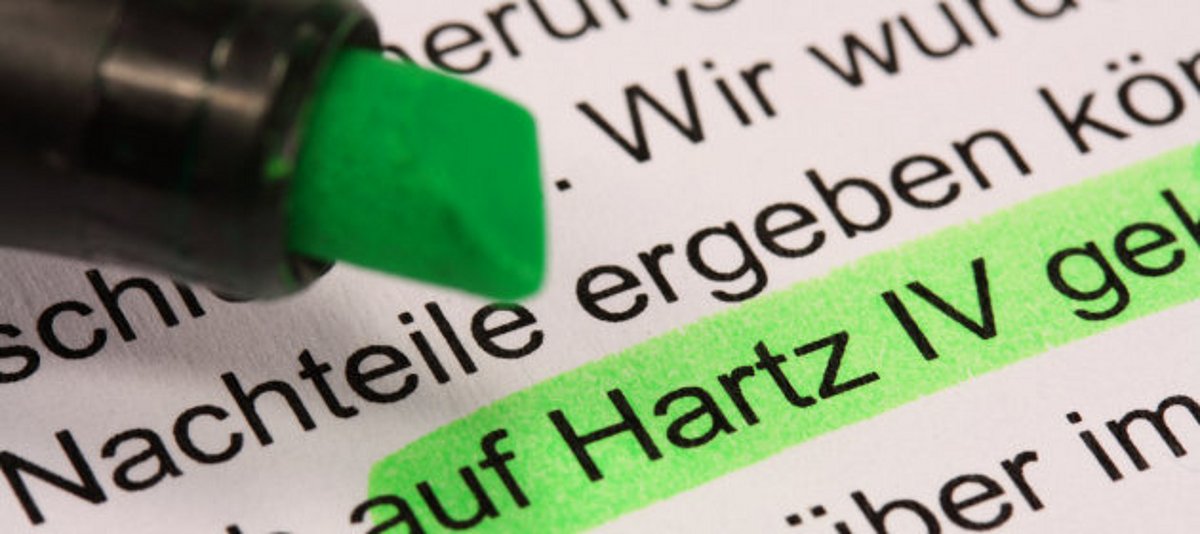 Textpassage "Hartz IV" grün gemarkert