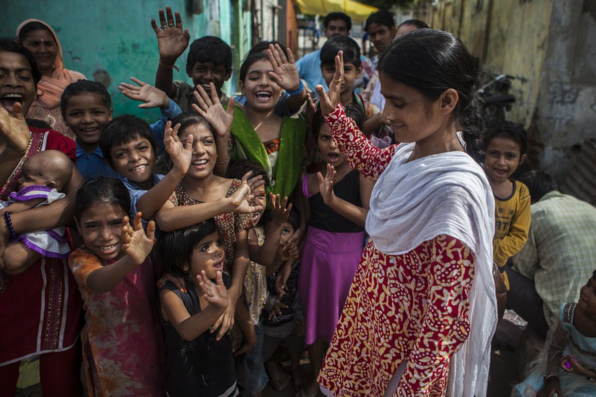 Sozialarbeiterin von Save the Children in Indien
